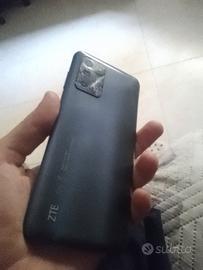 cellulare perfetto cambiare solo schermo come nuov