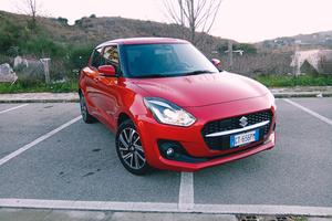 Suzuki Swift 4x4 ibrida 1.2 top