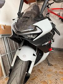 CFMOTO 675 SR-R