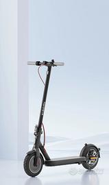 Xiaomi Electric Scooter 4 - Monopattino