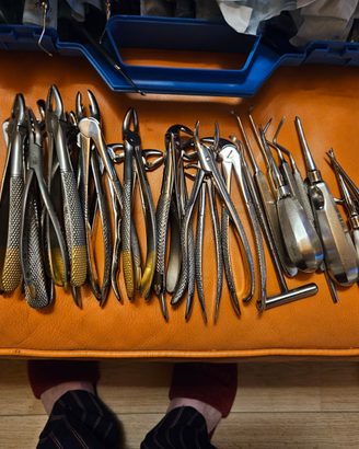 Strumentario per dentista