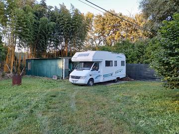 Camper mansardato Elnagh
