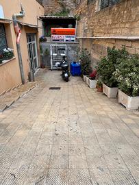 V/1335Ampio magazzino a Porticello