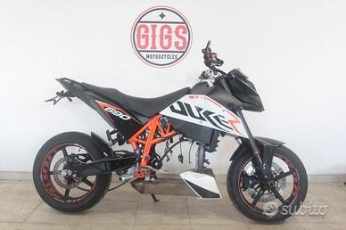 Ricambi usati ktm duke 690 r 2010 2011