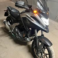 Honda NC750X DCT 2022