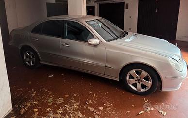 Mercedes E-class Avangard