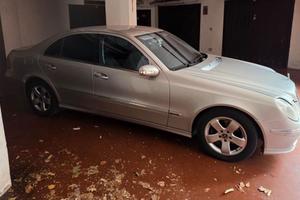 Mercedes E-class Avangard