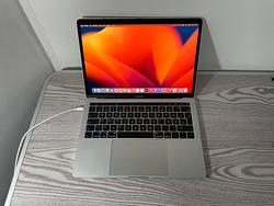 MacBook Pro 2019 13” i5 256GB SSD Apple Garanzia