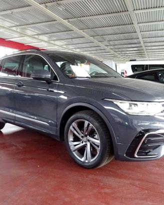 VOLKSWAGEN Tiguan 2.0 TDI 150 CV SCR DSG R-Line
