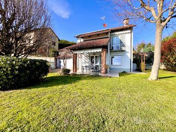VILLA SINGOLA A ALBUGNANO