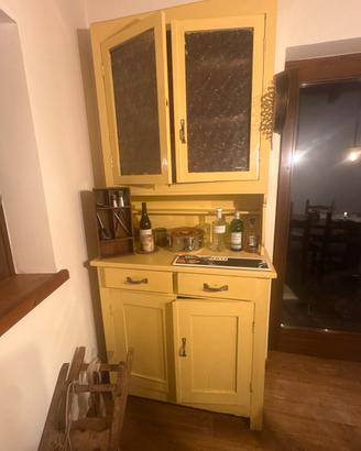 Credenza