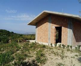 Villetta agricola a Minturno (pertinenza agricola)