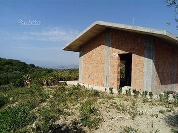 Villetta agricola a Minturno (pertinenza agricola)