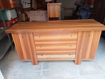 Comò e 2 comodini in legno 