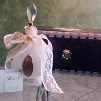 Boccetta lavorata con elegante tappo