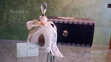 Boccetta lavorata con elegante tappo