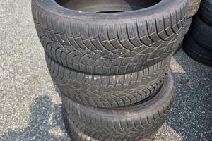   4 GOMME INVERNALI  TOYO 235/45 R 19  99V 2024