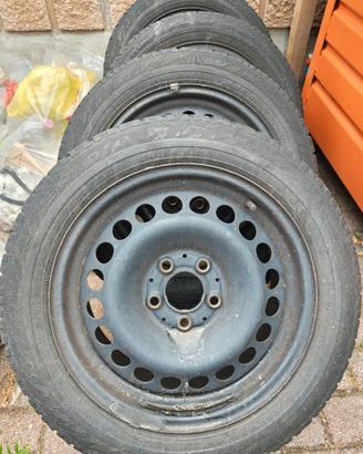 Cerchi in ferro originali Mercedes con gomme 10%