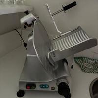 AFFETTATRICE VERTICALE DIAMETRO 300 mm