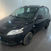 Lancia Ypsilon 1.0 FireFly 5 porte S&S Hybrid Silv