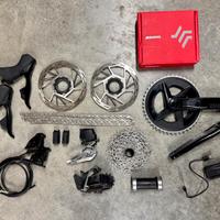 Gruppo Sram Rival eTap AXS D1 2x12