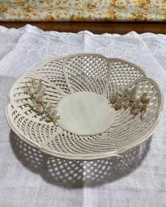 Cestini con fiori di Capodimonte