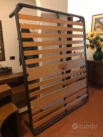 Rete matrimoniale doghe di legno