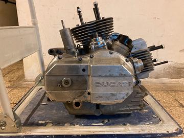 DUCATI 900 BEVEL COPPIE CONICHE