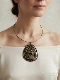 Bronze statment teardrop pendant collar necklace