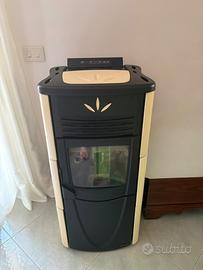 Stufa pellet la nordica mod GRAZIOSA  8KW