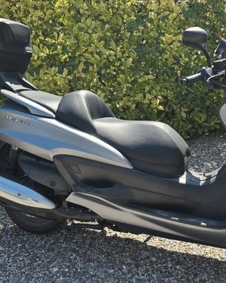 Yamaha majesty 400