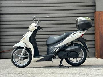 Suzuki SIXteen 150