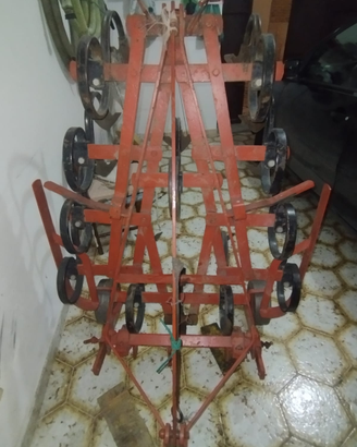 Tiller vibrocultore