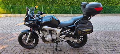 Yamaha Fazer 600