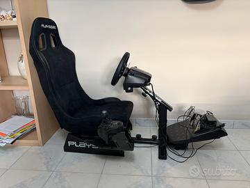 Postazione Sim Racing Playseat + Logitech G29/G923