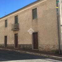 CASA SEMINDIPENDENTE A CASALVIERI