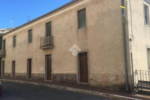 CASA SEMINDIPENDENTE A CASALVIERI