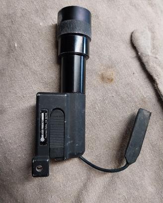 Puntatore laser/luminoso  militare no elmetto 