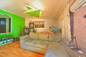 Appartamento di 114 m² con 3 locali e box auto a V