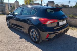 Ford Focus 1.5 EcoBlue 120cv ST-Line