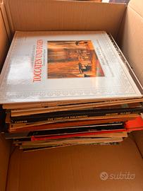 170 Vinili da 33, 45 e75 giri