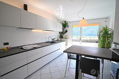 Trilocale ristrutturato con balcone e giardino in