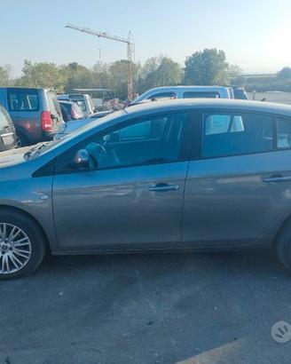 vendiamo ricambi Fiat stilo 1.6 mj anno 2008
