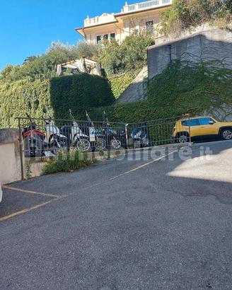 Albaro locale commerciale