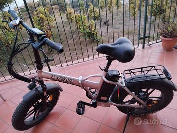 Bicicletta elettrica pieghevole