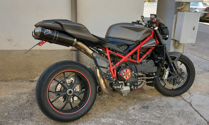 Ducati 748s