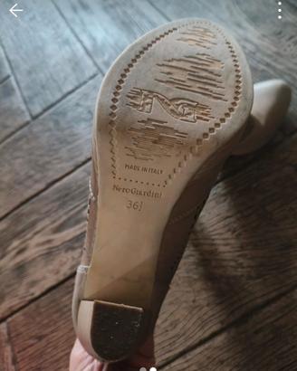 tronchetto nero giardini estivo