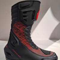 STIVALI SPORTIVI RACING FORMA FRECCIA EVO NERO/ROS