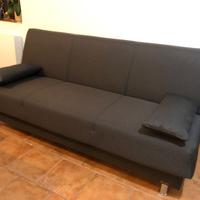 Divano modello Clark pari al nuovo, colore nero.