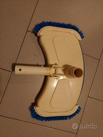spazzola piscina 